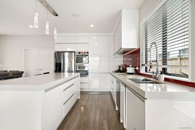 29 Hughs Way Flat Bush_8