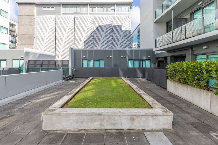 131/4 Dockside Lane Auckland Central_11