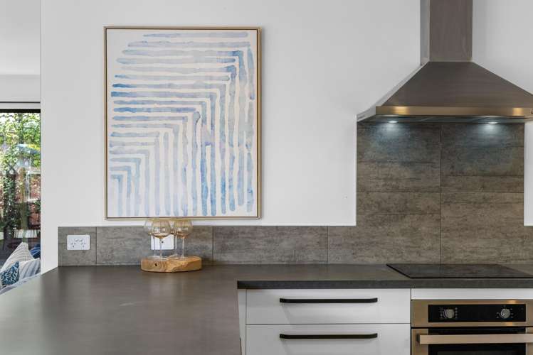 75b Vivian Street Burwood_6