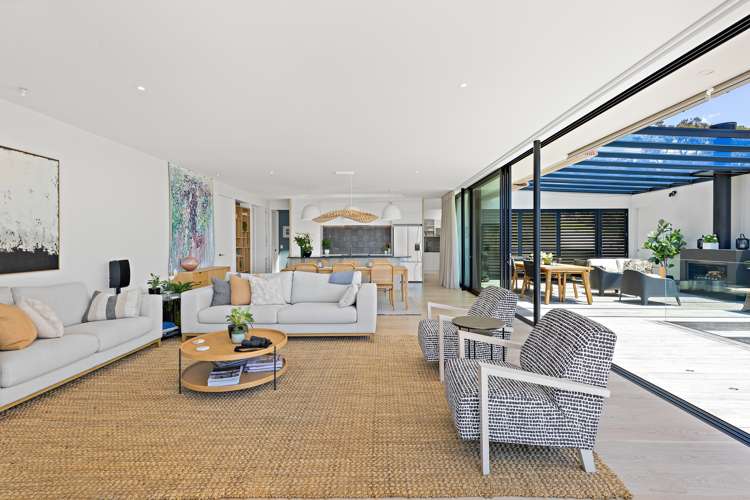 17 Rangimaarie Crescent Snells Beach_11