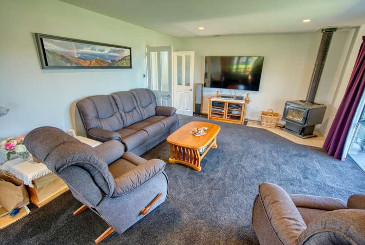 22 Butts Road Reefton_21