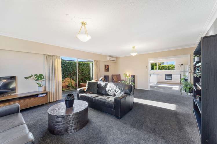 2/6 Croziers Road Saint Albans_4