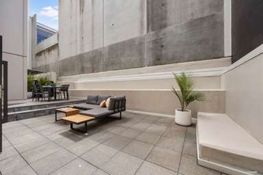 101/23A Pollen Street_1