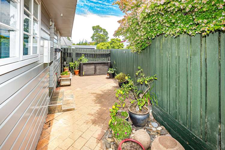 5A Alexa Place St Johns Hill_24