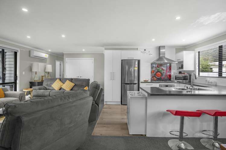 31 Fraser Colman Grove Wainuiomata_7