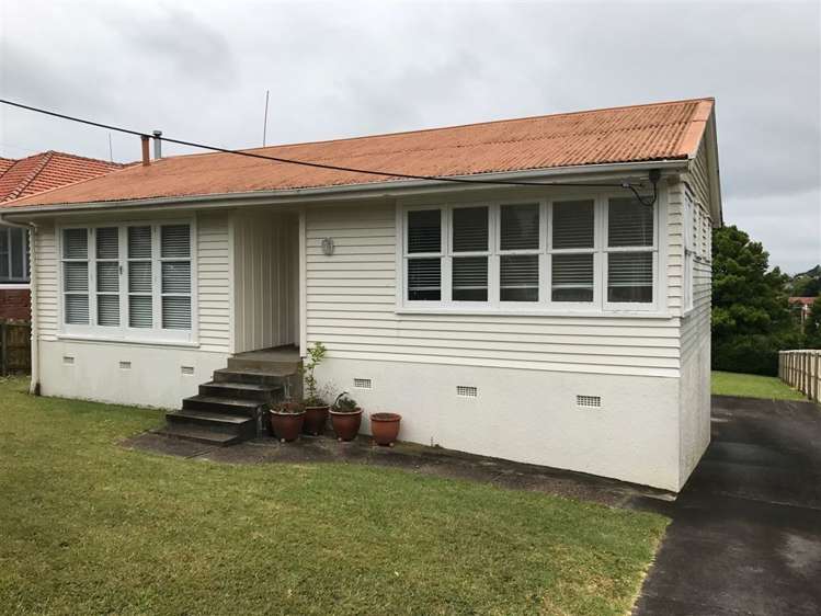 17 Williamson Avenue Belmont_1