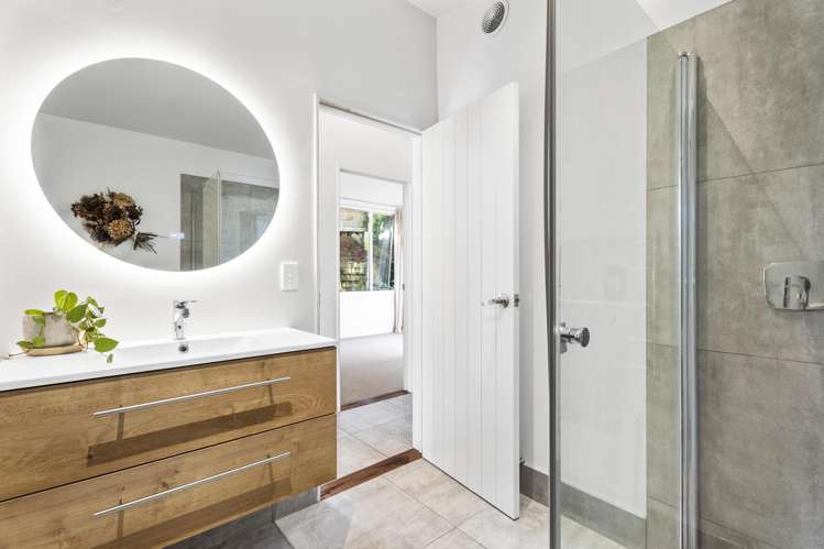 16 George Street Surfdale_12