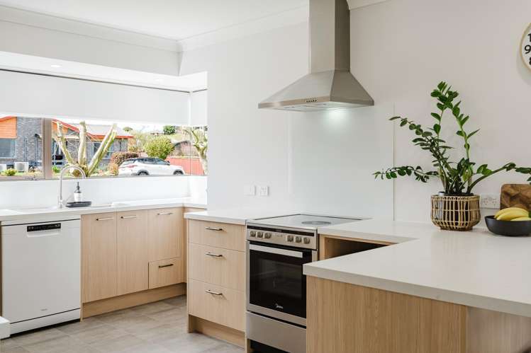 221 Chatsfield Drive Te Awamutu_1