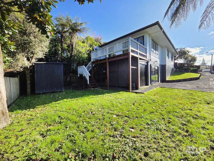 1 Fernhaven Place Massey_2