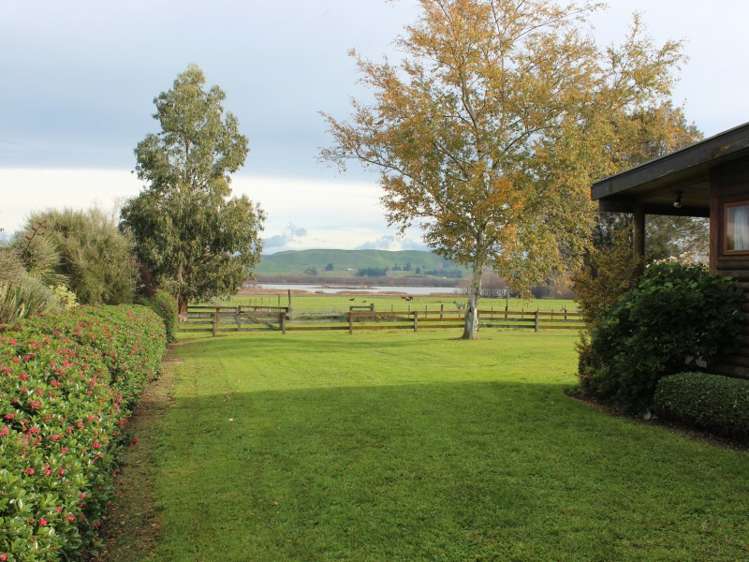 322 Racecourse Road Waipukurau and Surrounds_11