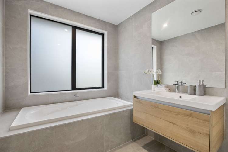 22 Symes Drive Red Beach_15