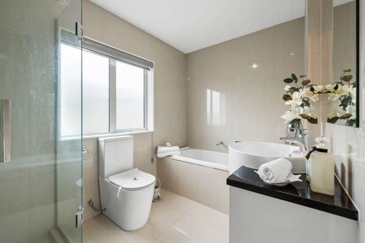 5 Iwinuku Crescent Wattle Downs_25