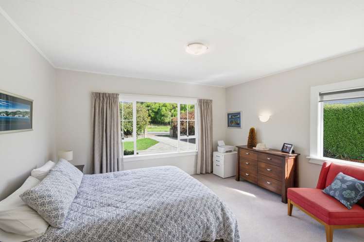 471 Marine Drive Charteris Bay_13