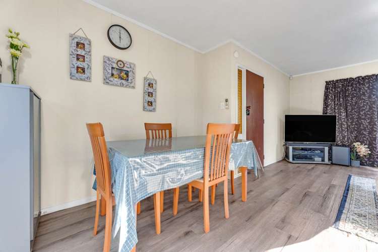 2/7 Abelia Place Papatoetoe_9