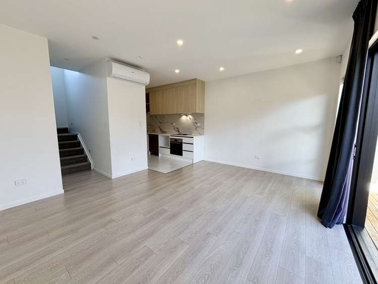 4/25 Abbotleigh Ave Te Atatu Peninsula_6