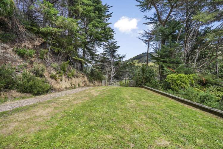 526 Moores Valley Road Wainuiomata_17