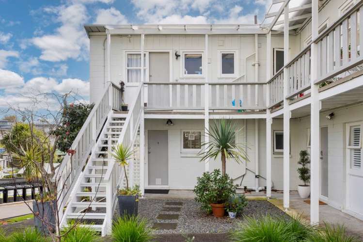 1/5 Edgars Road Westmere_12