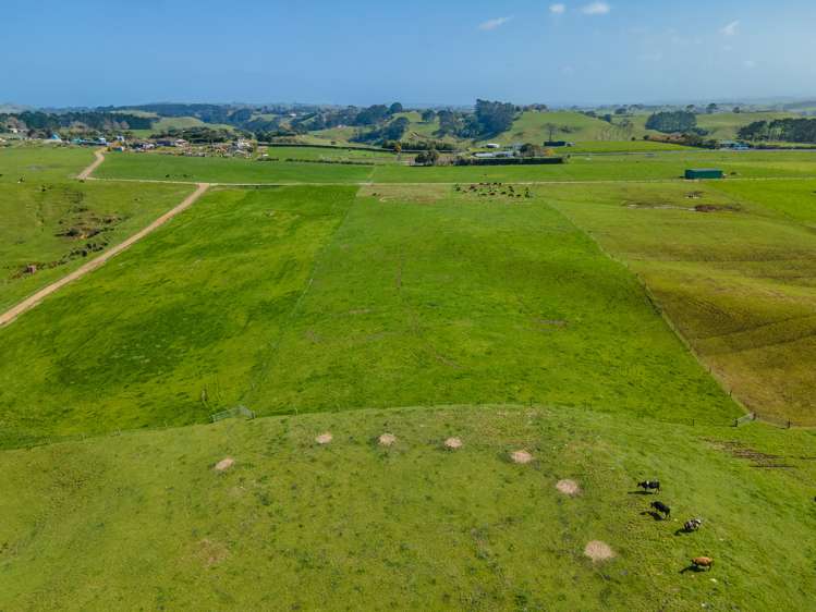 1047 Awhitu Road Waiuku_14