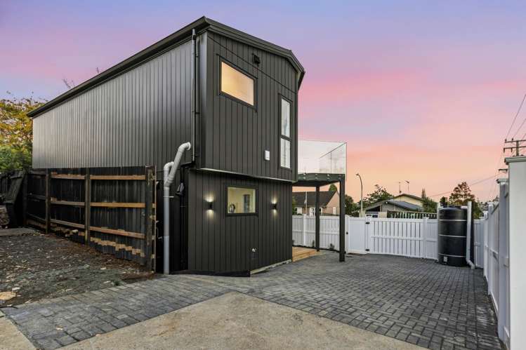 53 Helvetia Road_3