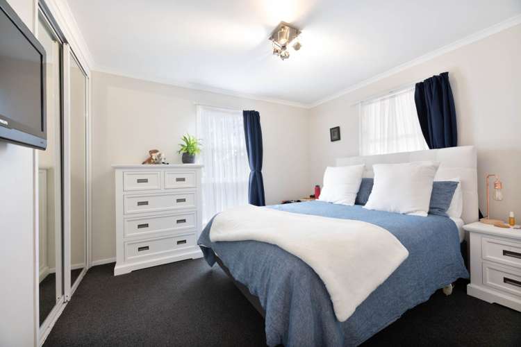 11 Allington Road Massey_15