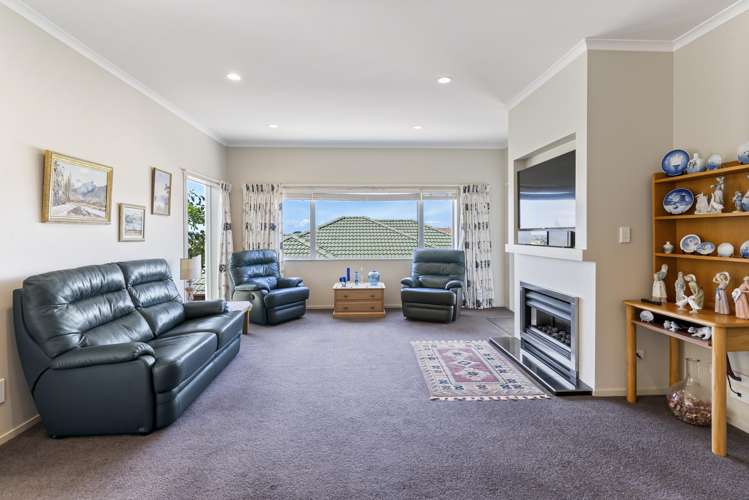 92 West Hoe Heights Orewa_7
