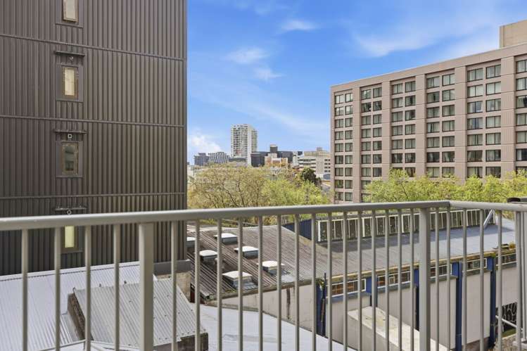 2C/208 Hobson Street City Centre_2