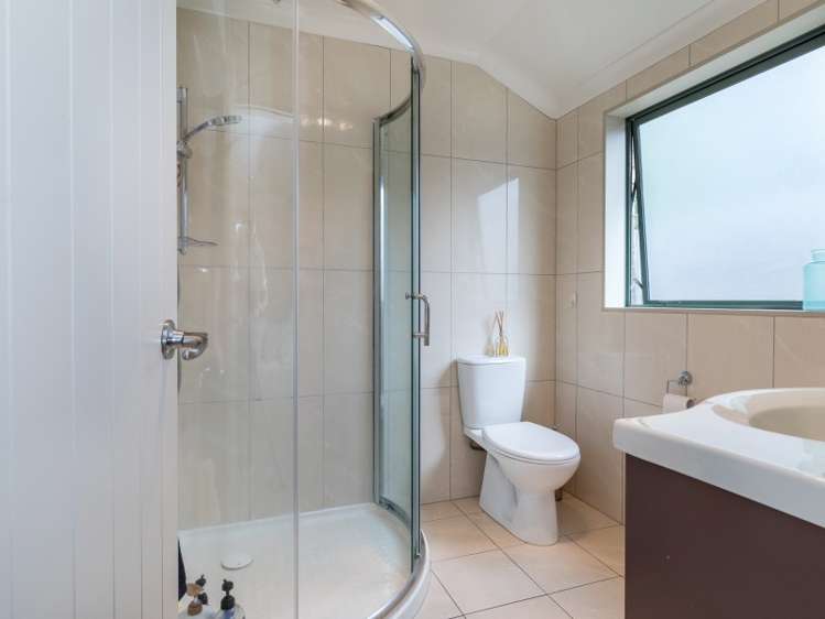 19 Sapperton Drive Henderson_10