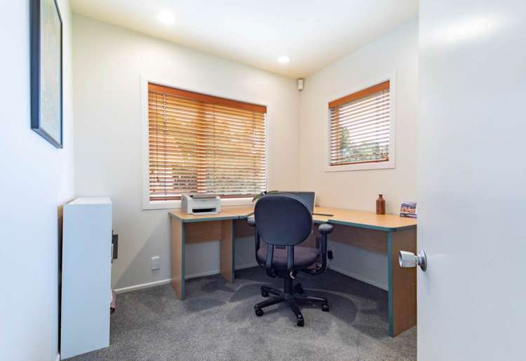 30 Arama Avenue Titirangi_5