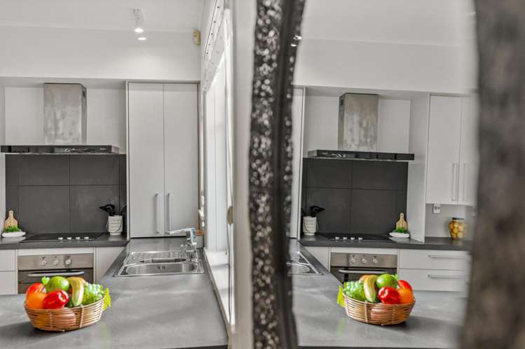 21 Islington Avenue New Lynn_9