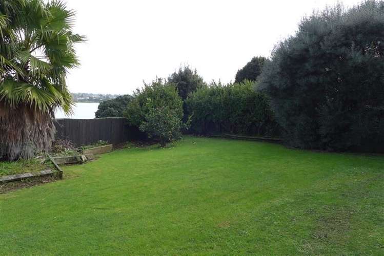 2/42 Church Crescent Panmure_12