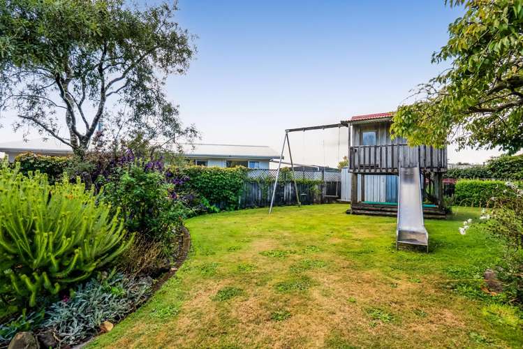 37 Pembroke Road East Stratford_50