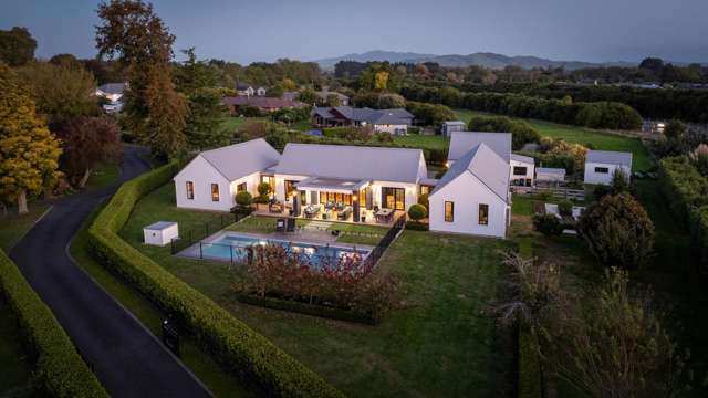 Private Lane Retreat