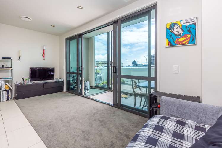 111/2 Dockside Lane Auckland Central_9