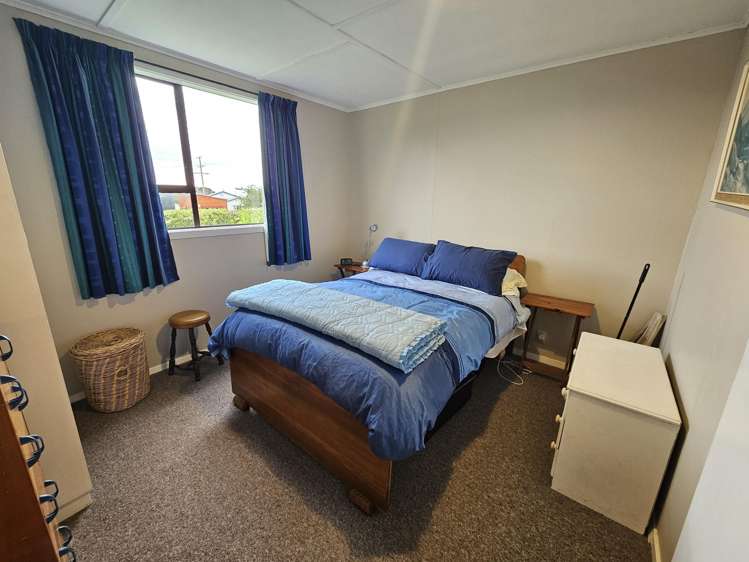 1 Ngaio Street Kaka Point_7