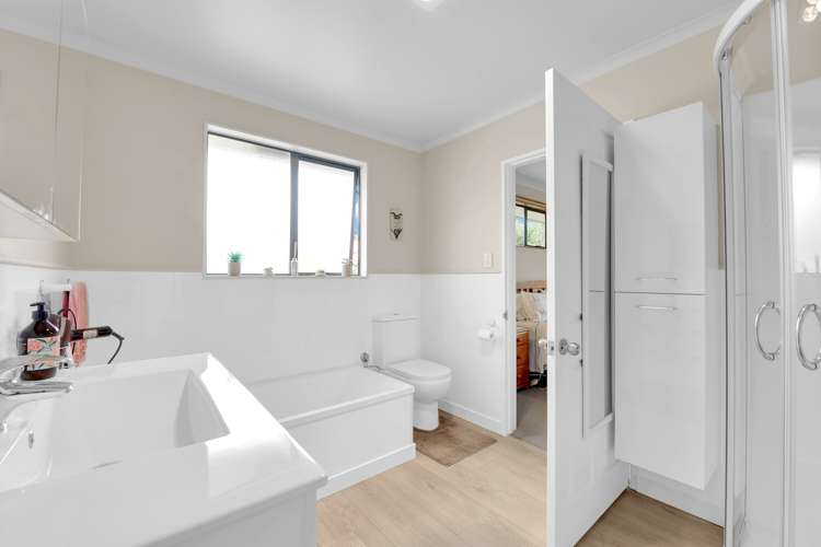 55 Aldinga Avenue Stoke_10