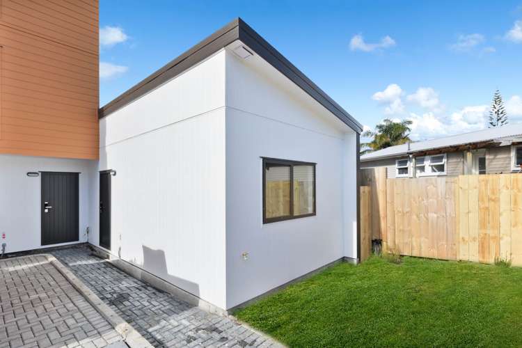 10 Orchid Place Te Atatu South_24