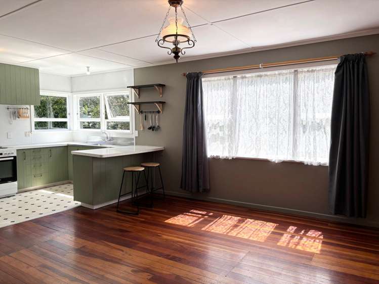 32 Kitchener Road Waiuku_7