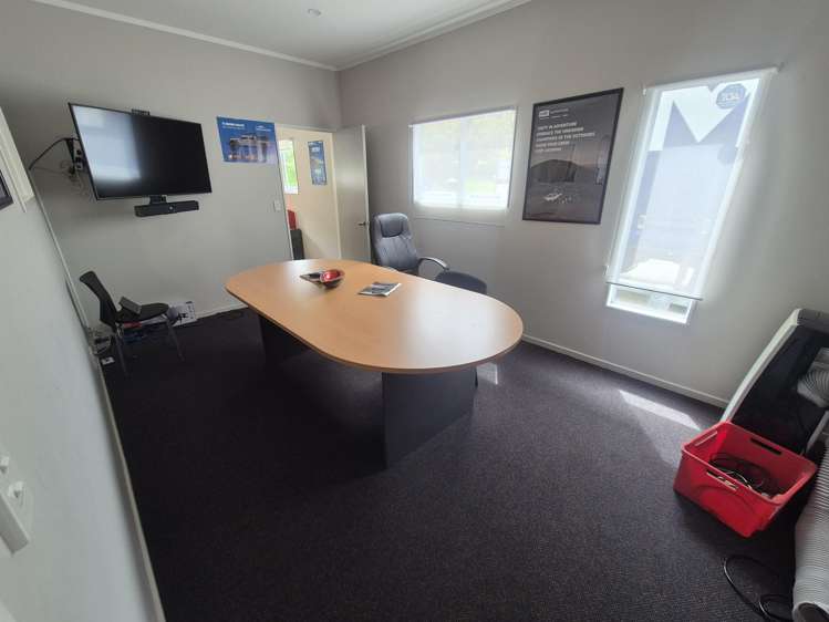 Unit 1/25 Raiha Street Elsdon_6