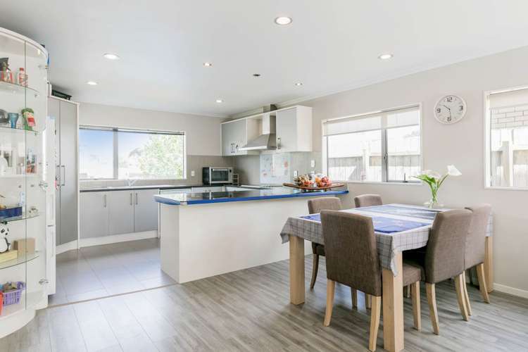 5 Lincoln Garden Close Henderson_8