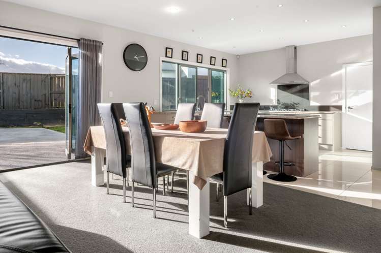 11 Petersburg Drive_3