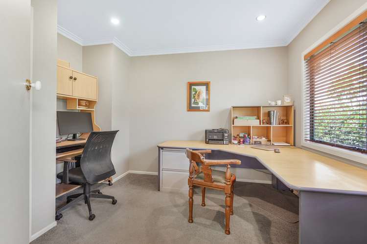 3 Kelly Place Chartwell_23