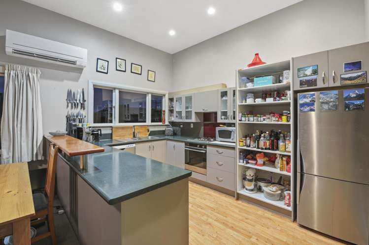 6 Cleghorn Street Redwoodtown_17