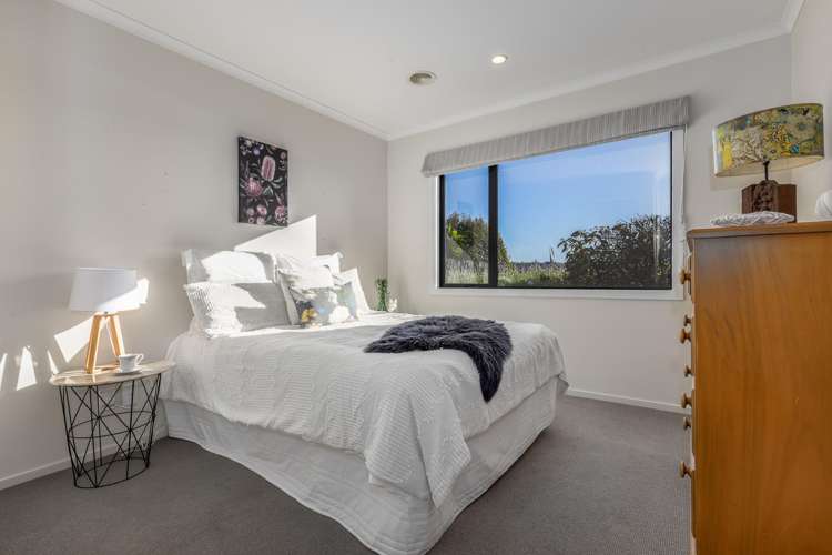 26 Milford Street Aotea_18