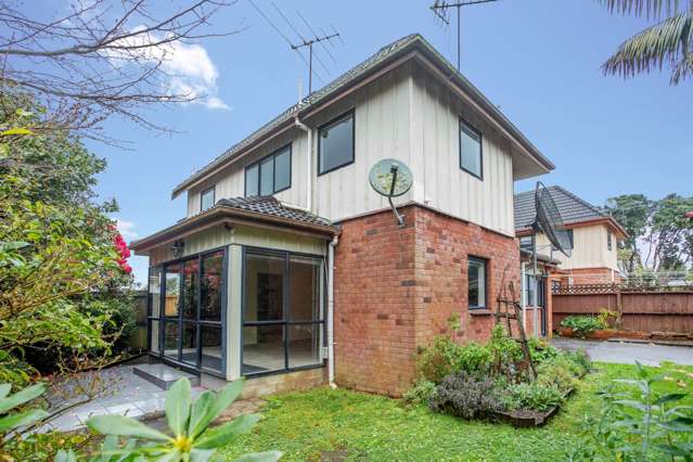 2/24 Miro Street New Lynn_1