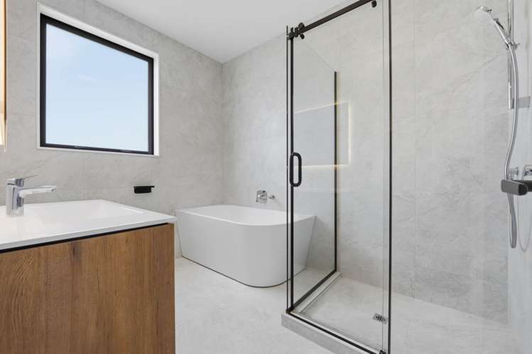 5 Halcyon Bay Lane Orewa_16