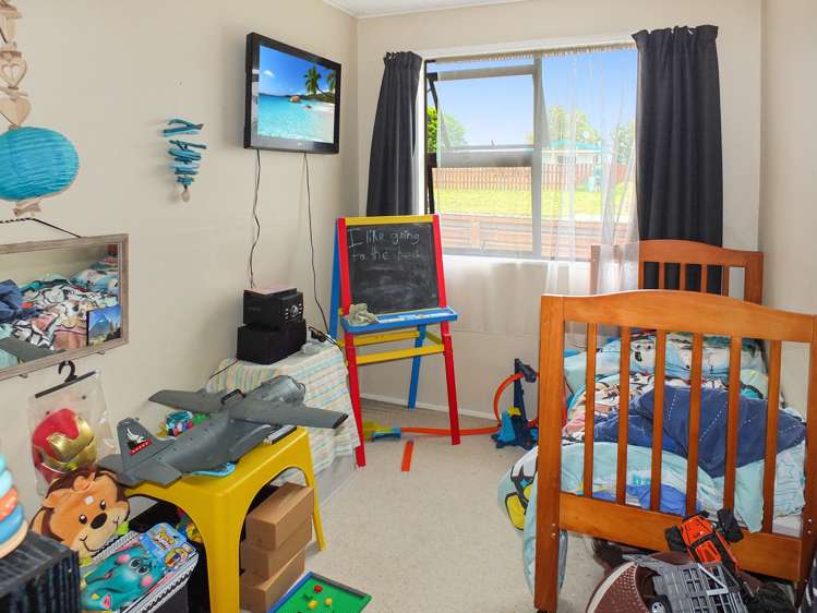 9 Hennessy Street East Foxton Beach_7