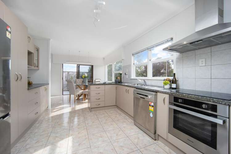 13A Matata Street Blockhouse Bay_11