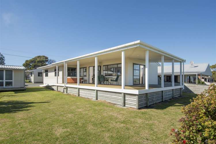 26 Arawa Avenue Maketu_19