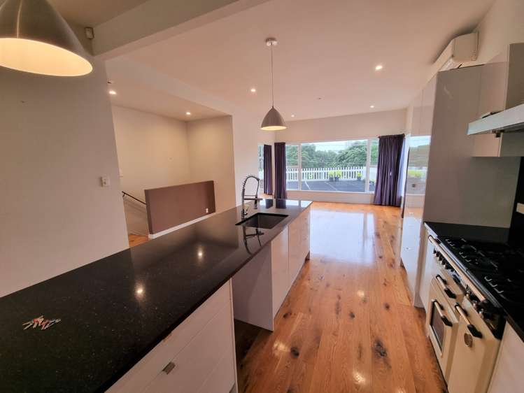 12 Seabreeze Road Narrow Neck_2