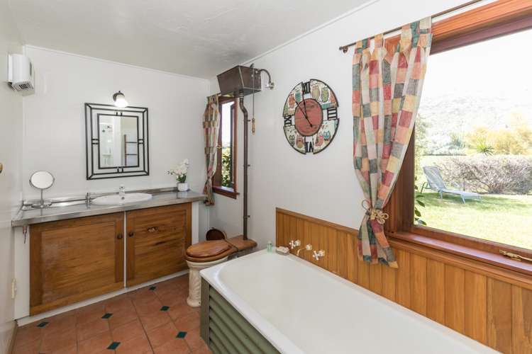 431 Riverbank Road Wanaka_11